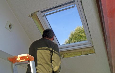 Pose de Velux à Levallois-Perret - Rudy couverture en Ile de France